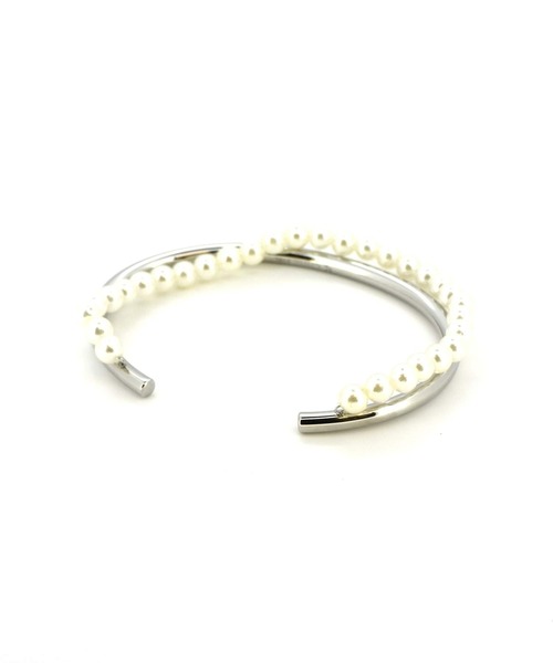 LHME（エルエイチエムイー）の「LHME ハーフパールバングル/サージカルステンレス316L（金属アレルギー対応）（バングル/リストバンド・メンズ・ホワイト・S/M）」の4枚目の写真
