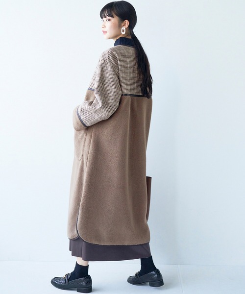 haco!（ハコ）の「パッと着て華やぐ！便利なチェックとボアの異素材遣いコート（ノーカラーコート・レディース・ベージュ系その他・LARGE/X-LARGE/SMALL/MEDIUM）」の6枚目の写真