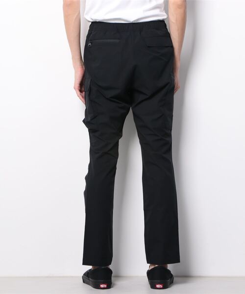 NUMBER (N)INE(ナンバーナイン)の「TAPERED ASYMMETRIC POCKET DRAWSTRING CARGO TROUSERS / アシンメトリックポケット テーパードカーゴパンツ(カーゴパンツ・メンズ・ブラック/オリーブ・2/4/3)」の14枚目の写真