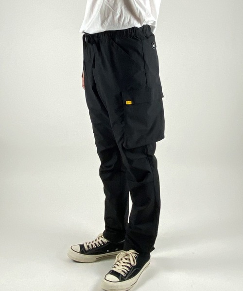 NUMBER (N)INE(ナンバーナイン)の「TAPERED ASYMMETRIC POCKET DRAWSTRING CARGO TROUSERS / アシンメトリックポケット テーパードカーゴパンツ(カーゴパンツ・メンズ・ブラック/オリーブ・2/4/3)」の1枚目の写真