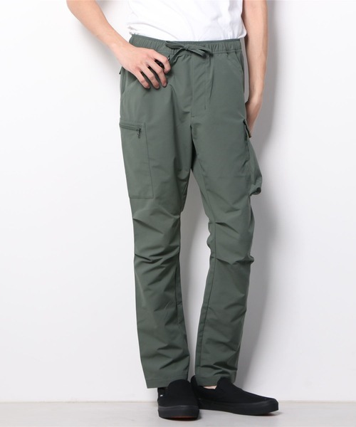 NUMBER (N)INE(ナンバーナイン)の「TAPERED ASYMMETRIC POCKET DRAWSTRING CARGO TROUSERS / アシンメトリックポケット テーパードカーゴパンツ(カーゴパンツ・メンズ・ブラック/オリーブ・2/4/3)」の11枚目の写真