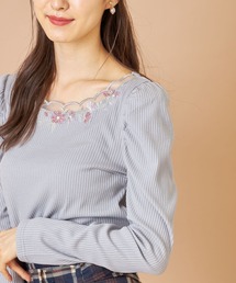tocco closet | フラワーエンブロイダリースカラチュールネックパワーショルダー長袖リブトップス(Tシャツ/カットソー)
