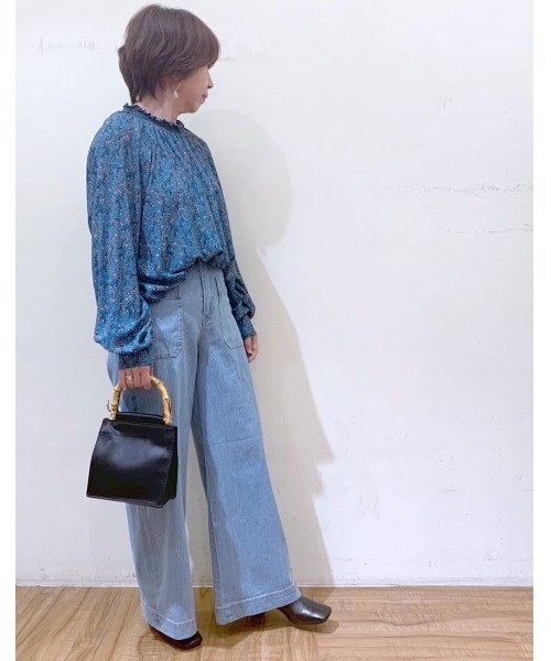 RIVE DROITE(リヴドロワ)の「《2サイズ展開》美脚デニムが今季も登場 サイドポケットデニムパンツ(デニムパンツ・レディース・ネイビー/ブルー・38/36)」の3枚目の写真