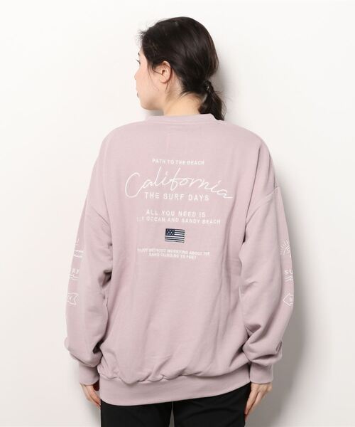 Mac-House（マックハウス）の「ビッグシルエット 刺繍 裏毛スウェットトレーナー（スウェット・レディース・ベージュ/ピンク/チャコール・フリー）」の20枚目の写真