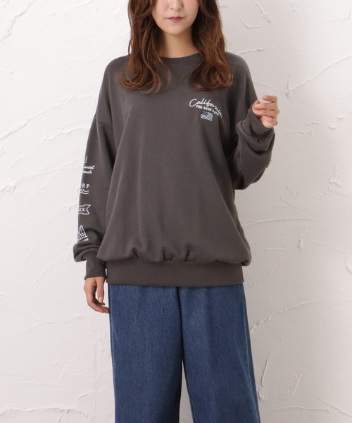 Mac-House（マックハウス）の「ビッグシルエット 刺繍 裏毛スウェットトレーナー（スウェット・レディース・ベージュ/ピンク/チャコール・フリー）」の6枚目の写真