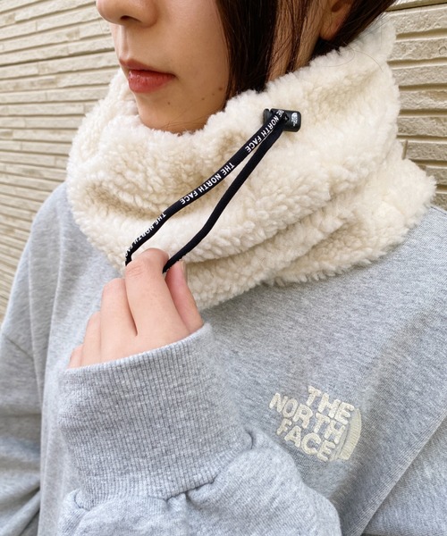 新品タグ付　ノースフェイス 【ベージュ】モコモコ　フリース　ネックウォーマー THE NORTH FACE（ザノースフェイス）の「THE NORTH FACE