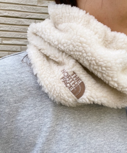 新品タグ付　ノースフェイス 【ベージュ】モコモコ　フリース　ネックウォーマー THE NORTH FACE ゆうパケット発送！ノースフェイス 毛足が長い