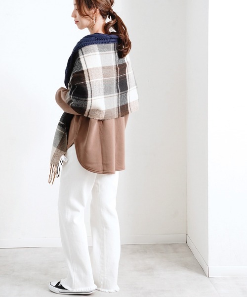 Fizz（フィズ）の「【Fizz/フィズ】　ケーブル×チェック異素材MIXマフラー（マフラー・レディース・ベージュ系/ブルー系/レッド系・FREE）」の6枚目の写真