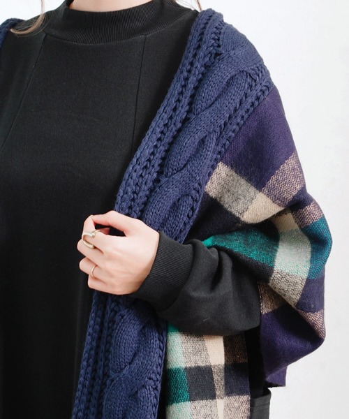 Fizz（フィズ）の「【Fizz/フィズ】　ケーブル×チェック異素材MIXマフラー（マフラー・レディース・ベージュ系/ブルー系/レッド系・FREE）」の12枚目の写真