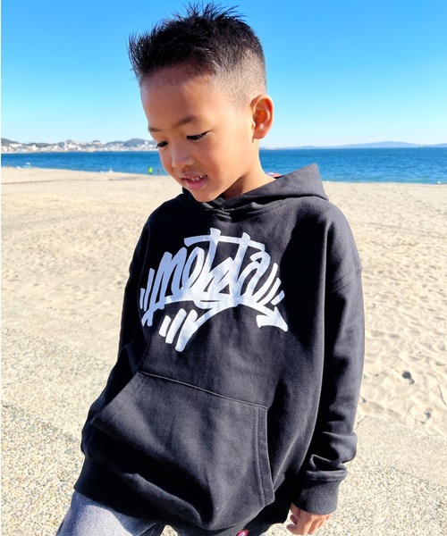 NESTA BRAND(ネスタブランド)の「NESTA KIDS(ネスタキッズ) / レタリングロゴパーカー(パーカー・キッズ・ブラック/イエロー・150/130/140/120)」の4枚目の写真