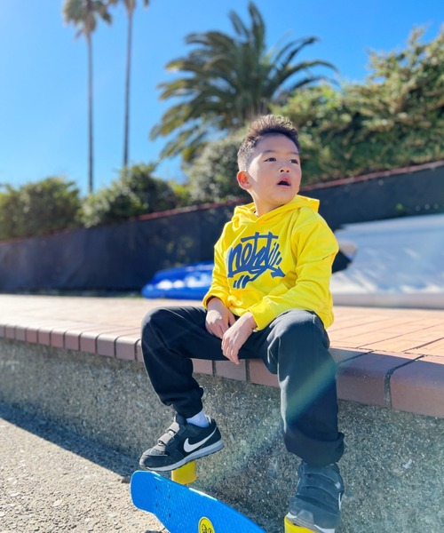 NESTA BRAND(ネスタブランド)の「NESTA KIDS(ネスタキッズ) / レタリングロゴパーカー(パーカー・キッズ・ブラック/イエロー・150/130/140/120)」の11枚目の写真