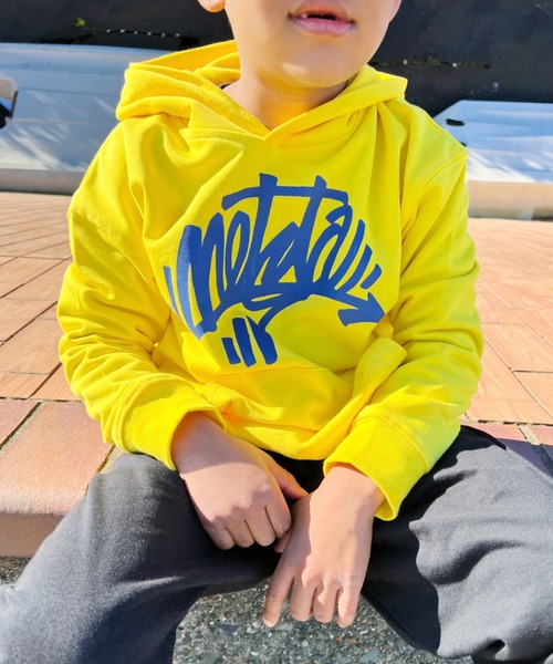 NESTA BRAND(ネスタブランド)の「NESTA KIDS(ネスタキッズ) / レタリングロゴパーカー(パーカー・キッズ・ブラック/イエロー・150/130/140/120)」の10枚目の写真