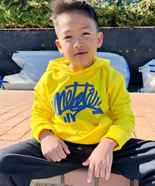 NESTA BRAND(ネスタブランド)の「NESTA KIDS(ネスタキッズ) / レタリングロゴパーカー(パーカー・キッズ・ブラック/イエロー・150/130/140/120)」の17枚目の写真