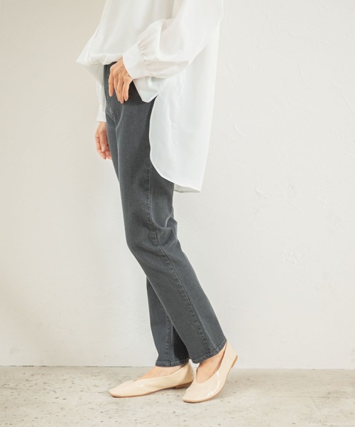 LEPSIM（レプシィム）の「スリムストレートデニムパンツ[2022春夏]　256061（デニムパンツ・レディース・グレー/ブルー/ネイビー・SMALL/LARGE/X-SMALL/MEDIUM）」の2枚目の写真
