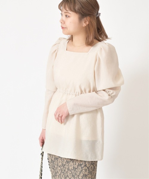 U by SPICK&SPAN(ユーバイスピックアンドスパン)の「バックリボンスクエアネックチュニック◆(シャツ/ブラウス・レディース・アイボリー/グリーン系その他・FREE)」の1枚目の写真