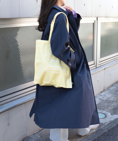 fredy emue（フレディエミュ）の「[新色追加]emue ロゴトートバッグ（トートバッグ・レディース・ベージュ/オフホワイト/ブルー/イエロー/ピンク/ラベンダー/ホワイト系その他4・FREE）」の18枚目の写真