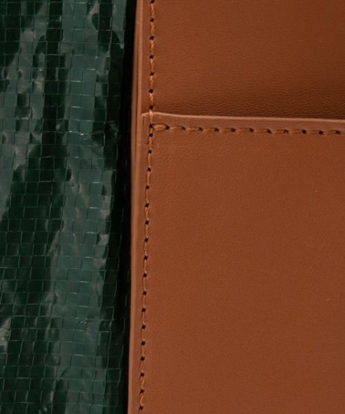 LE VERNIS(ル・ベルニ)の「LE VERNIS(ル・ベルニ)パックトートS(トートバッグ・レディース・ブラック/ネイビー/グリーン・FREE)」の4枚目の写真