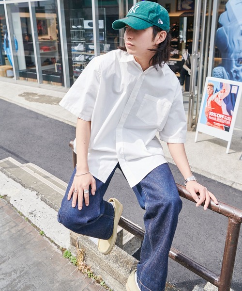 MONO-MART（モノマート）の「オーバールーズブロードレギュラーカラーS/Sシャツ ビッグシルエット半袖シャツ（シャツ/ブラウス・メンズ・ブルー/ホワイト/ブラック系/ライトグレー/ブラック/ライトベージュ/グリーン/グリーン系/ブルー系その他/ブルー系/イエロー/グレー系/ブラウン/ネイビー系/ブラック系2/アイボリー・L/M）」の20枚目の写真