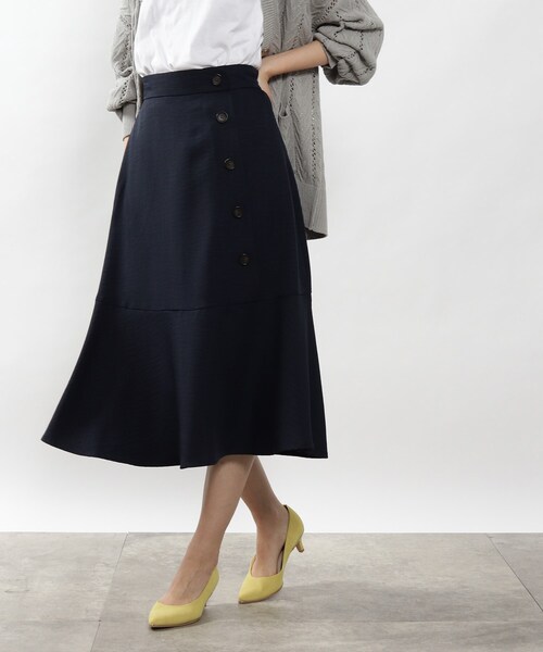 DRESKIP（ドレスキップ）の「◆前ボタンマーメイドスカート（スカート・レディース・ダークグリーン/ライトベージュ/ネイビー・02/03/04）」の3枚目の写真