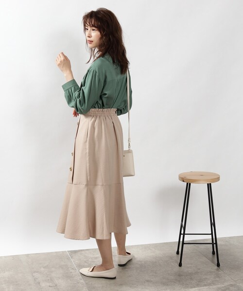 DRESKIP（ドレスキップ）の「◆前ボタンマーメイドスカート（スカート・レディース・ダークグリーン/ライトベージュ/ネイビー・02/03/04）」の8枚目の写真