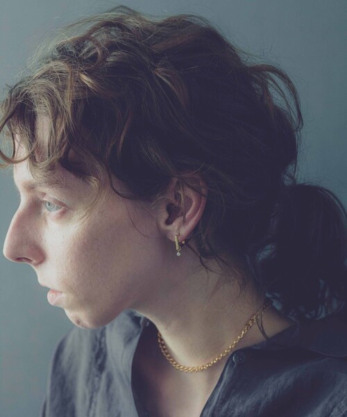 and cloud（アンドクラウド）の「○Pearl 2way Square Pierce / Single（ピアス（片耳用）・レディース・ブラック/シルバー/イエローゴールド・FREE）」の11枚目の写真