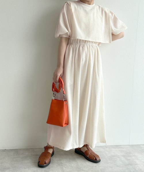 w closet（ダブルクローゼット）の「フェイクレイヤード半袖ワンピース（ワンピース・レディース・アイボリー/グレイッシュベージュ/ピンク/ブルー/グリーン/ブラック・FREE）」の2枚目の写真