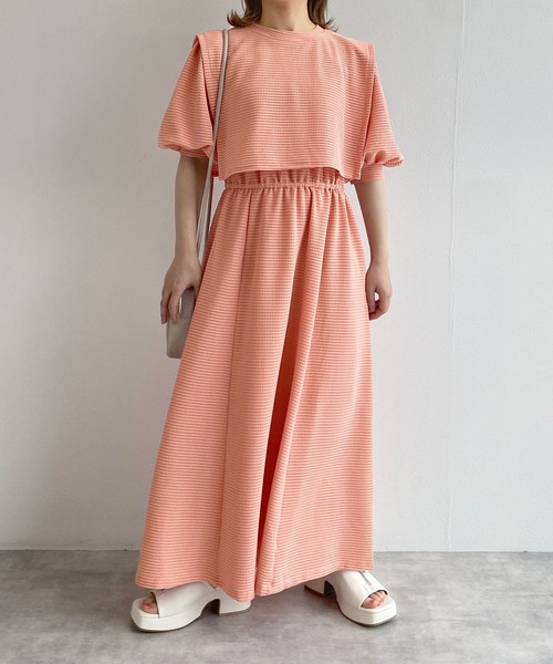 w closet（ダブルクローゼット）の「フェイクレイヤード半袖ワンピース（ワンピース・レディース・アイボリー/グレイッシュベージュ/ピンク/ブルー/グリーン/ブラック・FREE）」の7枚目の写真