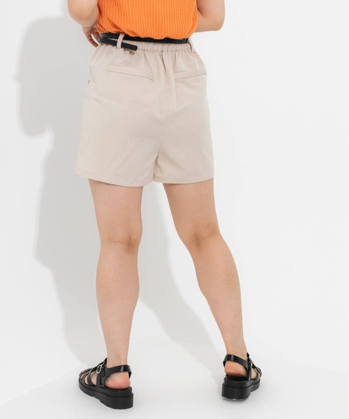 nemne store（ネンネストア）の「【セットアップ可能】タック入りショートパンツ（その他パンツ・レディース・ブラック/ベージュ/アイボリー・フリー）」の6枚目の写真