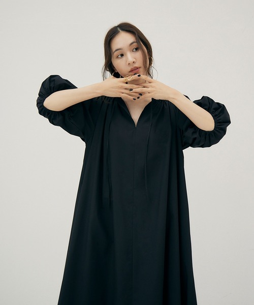 RANDEBOO 希少　美品　ブラック　パフスリーブワンピース　ドレス RANDEBOO 希少 美品 ブラック パフスリーブワンピース ドレス