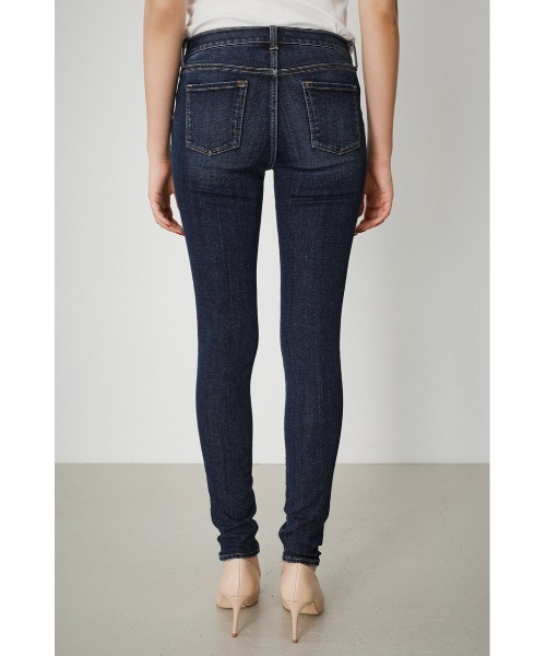 AZUL by moussy(アズールバイマウジー)の「A PERFECT DENIM AIR /アパーフェクトデニムエアー(デニムパンツ・レディース・ブラック/ダークブルー/ブルー・LARGE/MEDIUM/XX-SMALL/X-LARGE/X-SMALL/SMALL)」の16枚目の写真