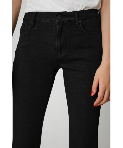 AZUL by moussy(アズールバイマウジー)の「A PERFECT DENIM AIR /アパーフェクトデニムエアー(デニムパンツ・レディース・ブラック/ダークブルー/ブルー・LARGE/MEDIUM/XX-SMALL/X-LARGE/X-SMALL/SMALL)」の10枚目の写真