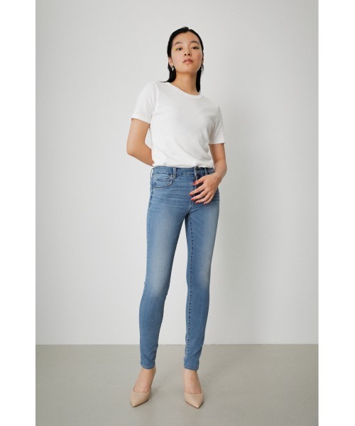 AZUL by moussy(アズールバイマウジー)の「A PERFECT DENIM AIR /アパーフェクトデニムエアー(デニムパンツ・レディース・ブラック/ダークブルー/ブルー・LARGE/MEDIUM/XX-SMALL/X-LARGE/X-SMALL/SMALL)」の22枚目の写真