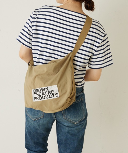 THEATRE PRODUCTS（シアタープロダクツ）の「THEATRE PRODUCTS / NYLONショルダーバッグ（ショルダーバッグ・レディース・ブラック/ベージュ/カーキ・FREE）」の3枚目の写真