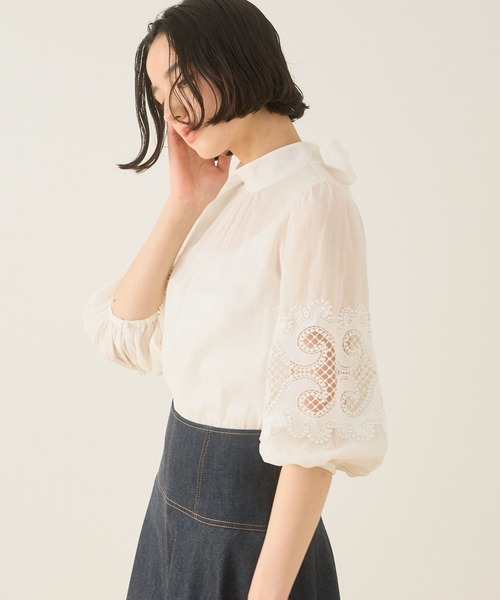 ANAYI(アナイ)の「ラミーコットンシシュウブラウス(シャツ/ブラウス・レディース・ホワイト/ブラック/サックスブルー・38/36)」の2枚目の写真