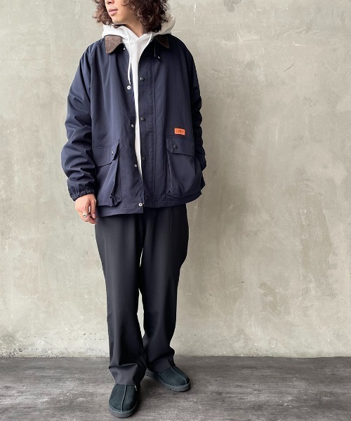 UNIVERSAL OVERALL（ユニバーサルオーバーオール）の「【FINEBOYS 2月号掲載】[UNIVERSAL OVERALL/ユニバーサルオーバーオール] 別注 フィールドミリタリージャケット（ブルゾン・レディース・ネイビー/オリーブ・M/L）」の16枚目の写真