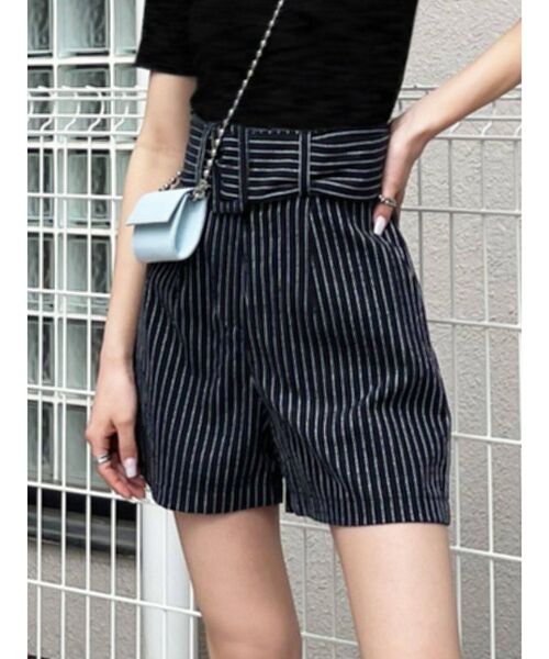 EMODA（エモダ）の「ベルトワイドショートパンツ（その他パンツ・レディース・ブラック/アイボリー/その他・SMALL/MEDIUM）」の3枚目の写真