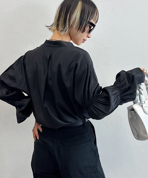 PAGEBOY（ページボーイ）の「CORE / バルーンギャザーブラウス（シャツ/ブラウス・レディース・ブラック/オフホワイト・FREE）」の10枚目の写真