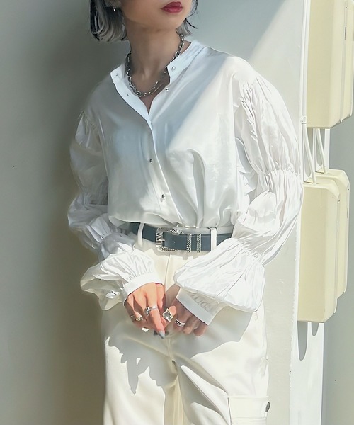 PAGEBOY（ページボーイ）の「CORE / バルーンギャザーブラウス（シャツ/ブラウス・レディース・ブラック/オフホワイト・FREE）」の4枚目の写真