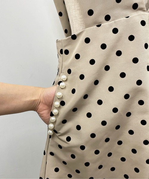 PICCIN(ピッチン)の「ポケットパールフロッキードットジャンスカ(スカート・レディース・ブラック/ベージュ・M)」の18枚目の写真