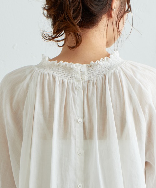 PUAL CE CIN（ピュアルセシン）の「コットンラミーシャーリング2WAYブラウス（シャツ/ブラウス・レディース・チャコールグレー/ライトベージュ/マスタード/オフホワイト・FREE）」の21枚目の写真