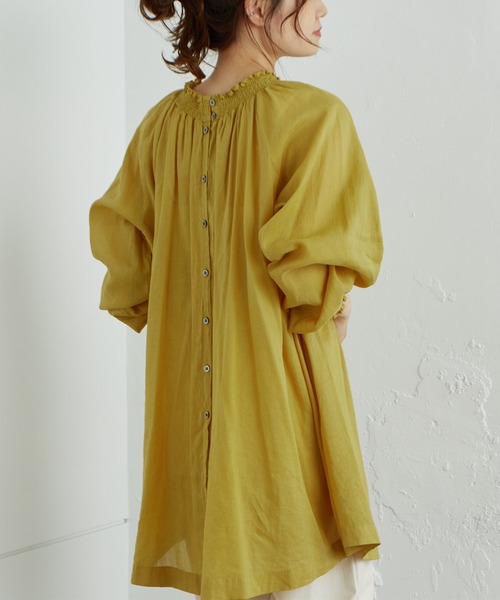 PUAL CE CIN（ピュアルセシン）の「コットンラミーシャーリング2WAYブラウス（シャツ/ブラウス・レディース・チャコールグレー/ライトベージュ/マスタード/オフホワイト・FREE）」の14枚目の写真