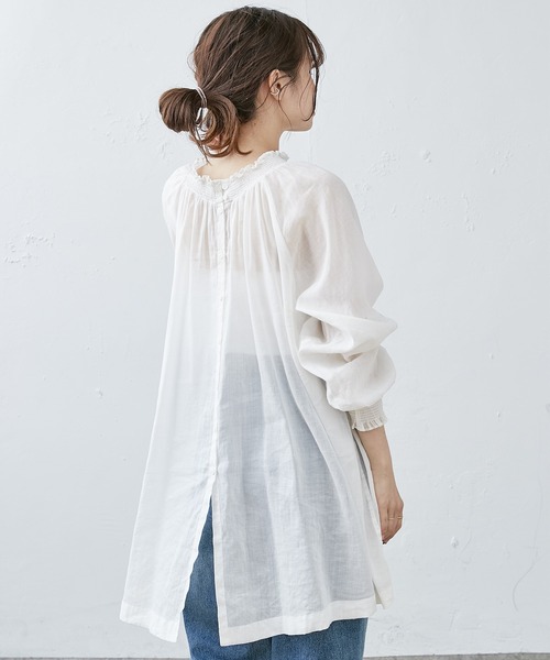 PUAL CE CIN（ピュアルセシン）の「コットンラミーシャーリング2WAYブラウス（シャツ/ブラウス・レディース・チャコールグレー/ライトベージュ/マスタード/オフホワイト・FREE）」の5枚目の写真