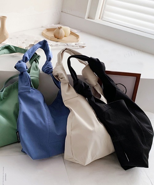 Dalfwin（ダールフィン）の「2022 AW 秋冬　リボンショルダートートバッグ（トートバッグ・レディース・ブラック/アイボリー・ONE SIZE）」の5枚目の写真