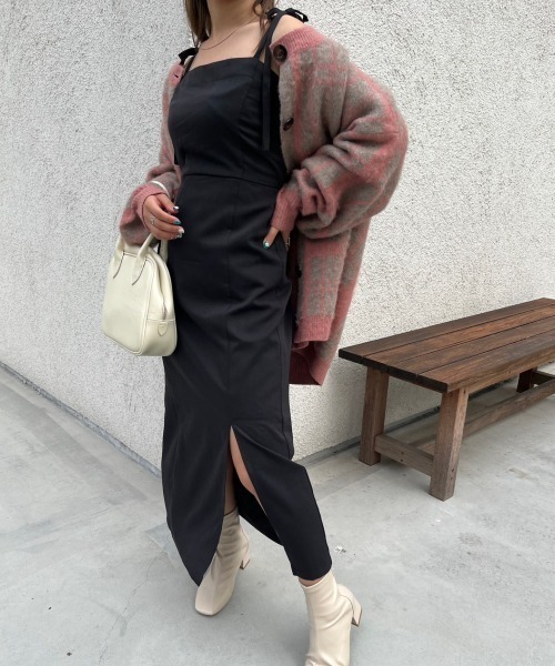 nemne store（ネンネストア）の「【低身長用サイズあり】スリット入りリボンキャミワンピース（ワンピース・レディース・ブラック/ブラウン・SMALL/MEDIUM）」の3枚目の写真