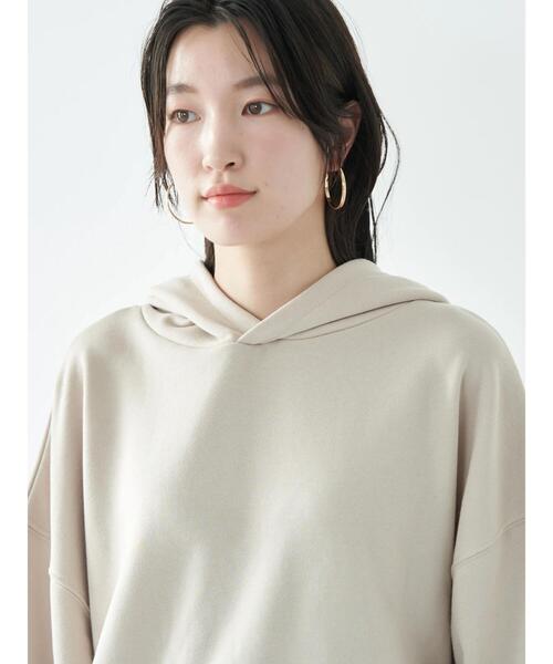 earth music&ecology（アースミュージックアンドエコロジー）の「ショート丈カラーパーカー（パーカー・レディース・ブラック/パープル/グリーン/マスタード/ライトベージュ・FREE）」の10枚目の写真