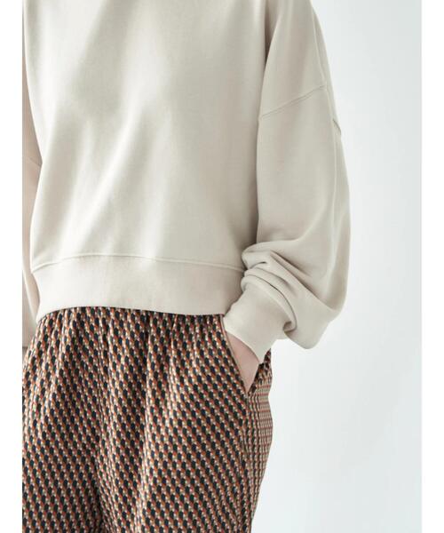 earth music&ecology（アースミュージックアンドエコロジー）の「ショート丈カラーパーカー（パーカー・レディース・ブラック/パープル/グリーン/マスタード/ライトベージュ・FREE）」の13枚目の写真