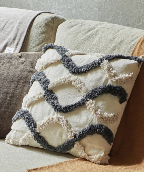 LAKOLE（ラコレ）の「タフトクッションカバー / 156702（クッション