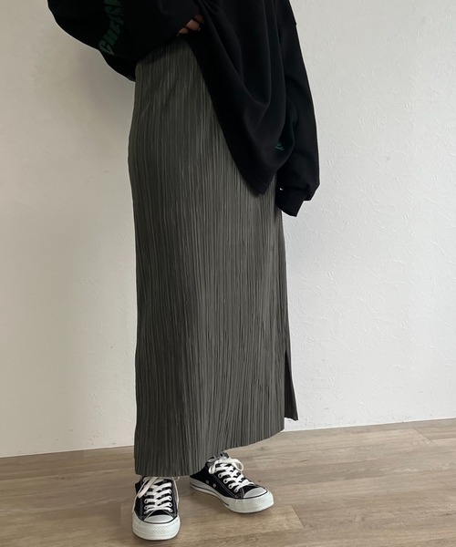ISOOK(アイスー)の「【ZOZO限定】Pleated long skirt / プリーツロングスカート(スカート・レディース・カーキ/バーガンディー・FREE)」の2枚目の写真