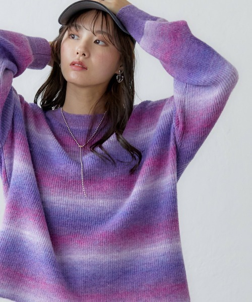 miclat（ミクラ）の「大きいサイズ　グラデーションニット　miclat（ニット/セーター・レディース・ブルー系/パープル系・LL/3L/4L/L）」の2枚目の写真