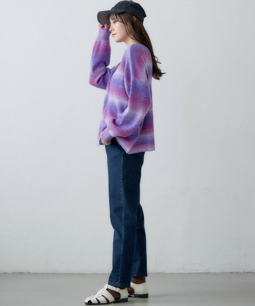 miclat（ミクラ）の「大きいサイズ　グラデーションニット　miclat（ニット/セーター・レディース・ブルー系/パープル系・LL/3L/4L/L）」の20枚目の写真
